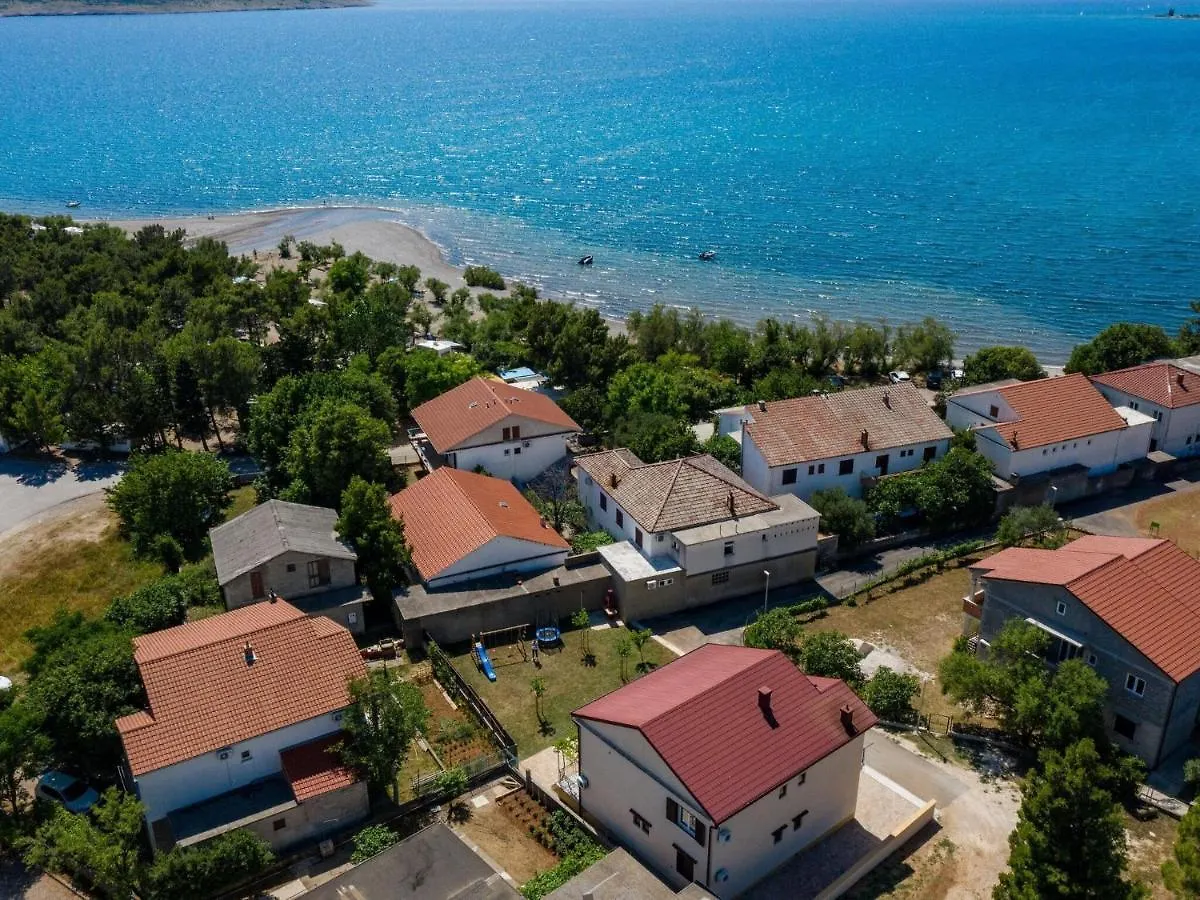 Apartment Zora In Seline, Near The Pebble Beach Seline