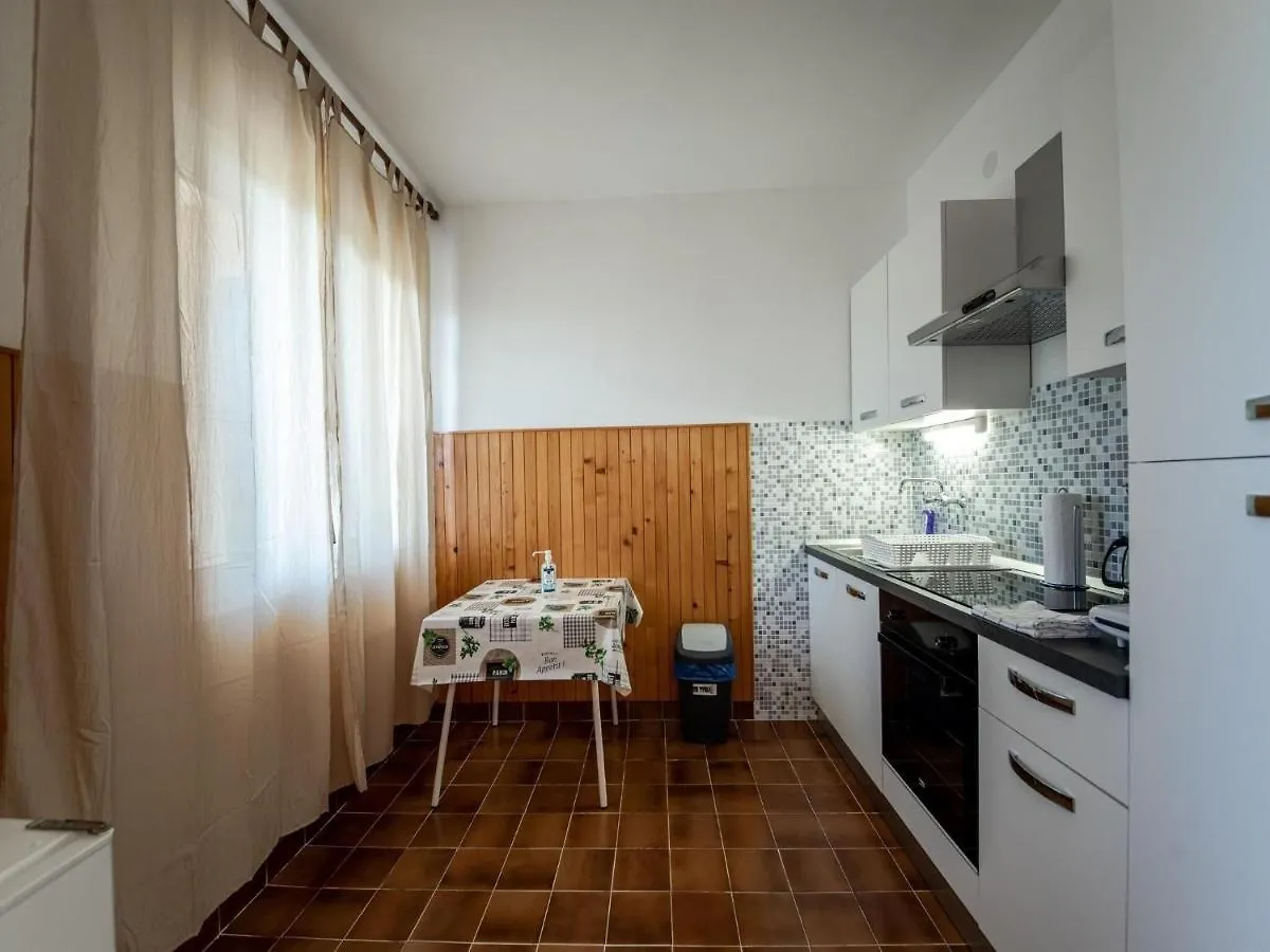 Apartment Zora In Seline, Near The Pebble Beach
