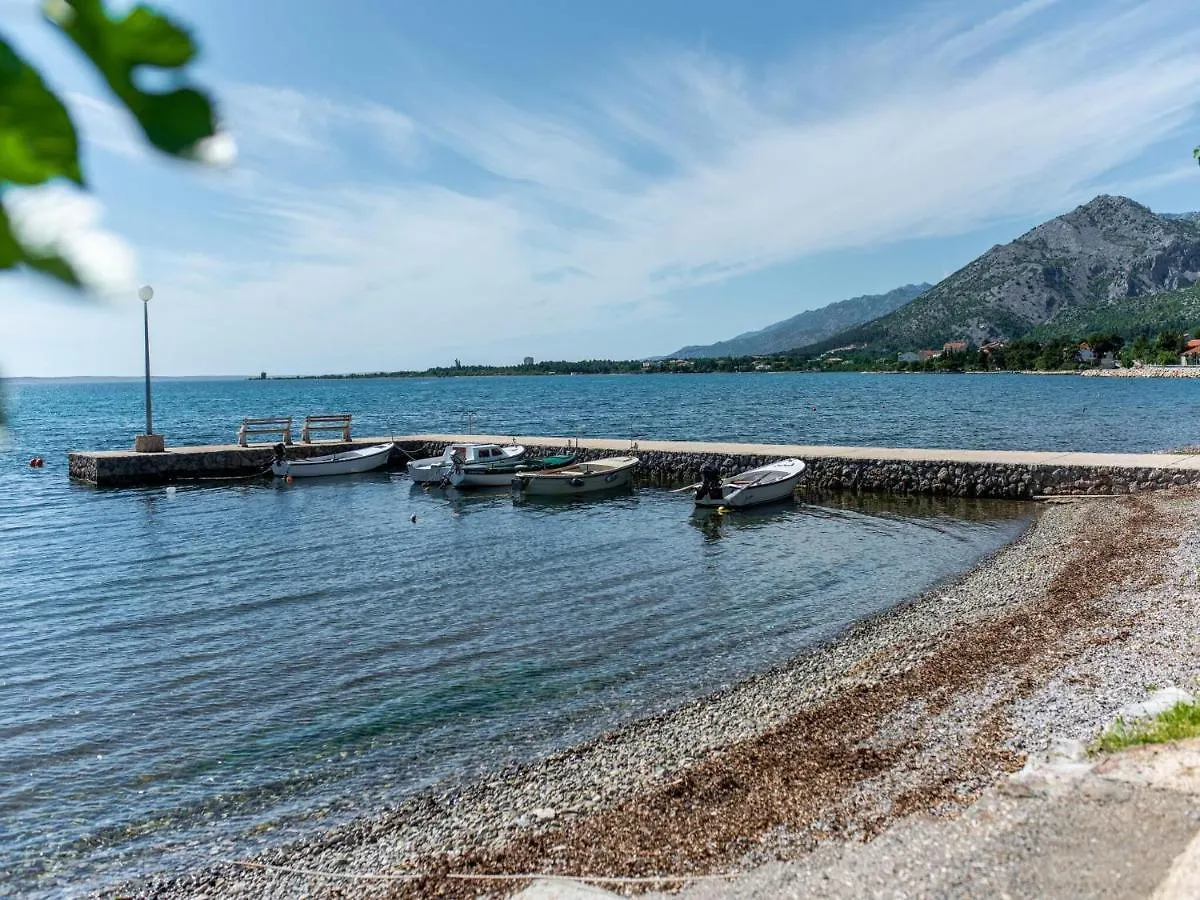 Apartment Zora In Seline, Near The Pebble Beach