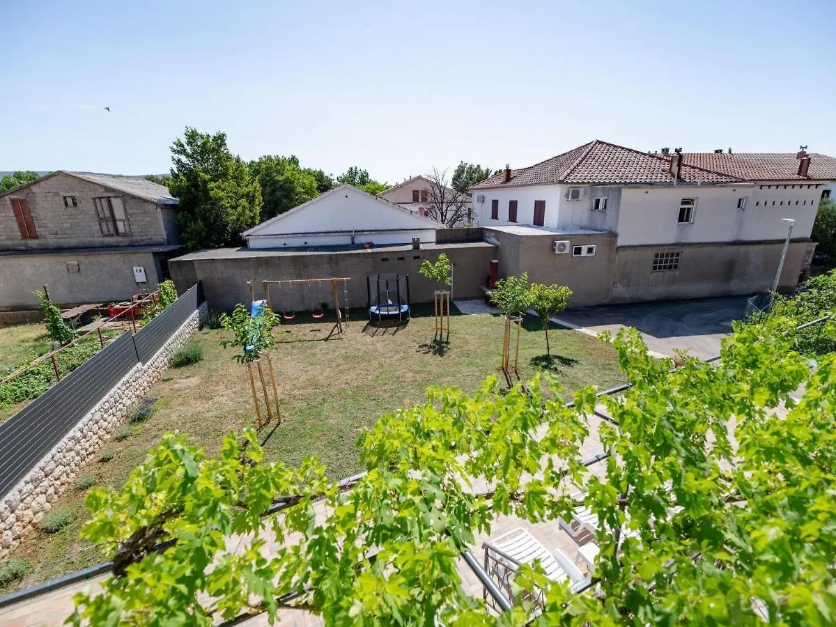 Apartment Zora In Seline, Near The Pebble Beach 0*, Seline Croatia