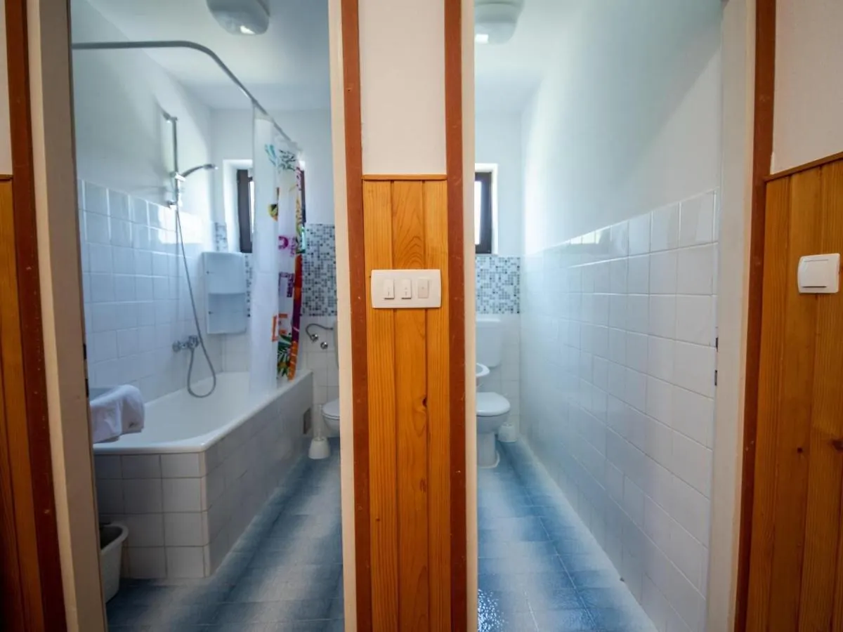 Apartment Zora In Seline, Near The Pebble Beach Croatia