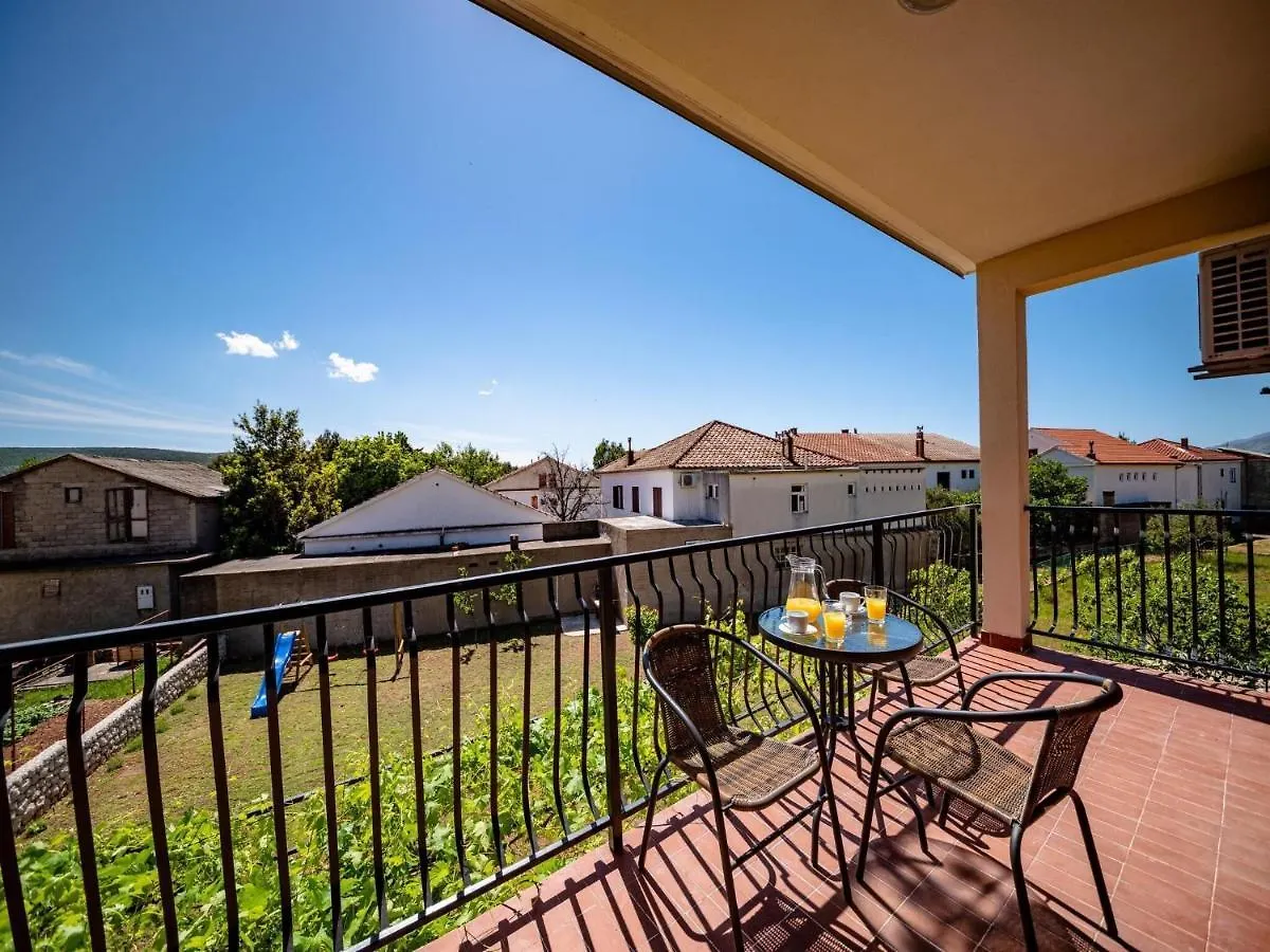 Apartment Zora In Seline, Near The Pebble Beach  Seline